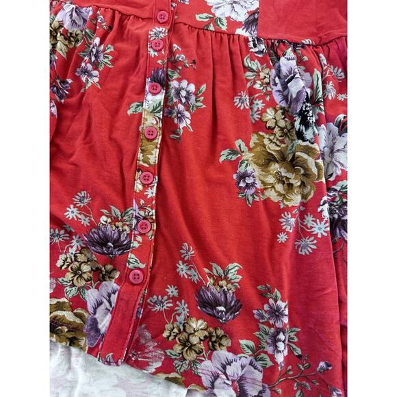 Torrid Red Floral Babydoll Button-Front Super Soft Top - Picture 2 of 4